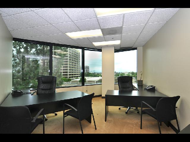 21550 Oxnard Street Los Angeles CA WC2 team office-8