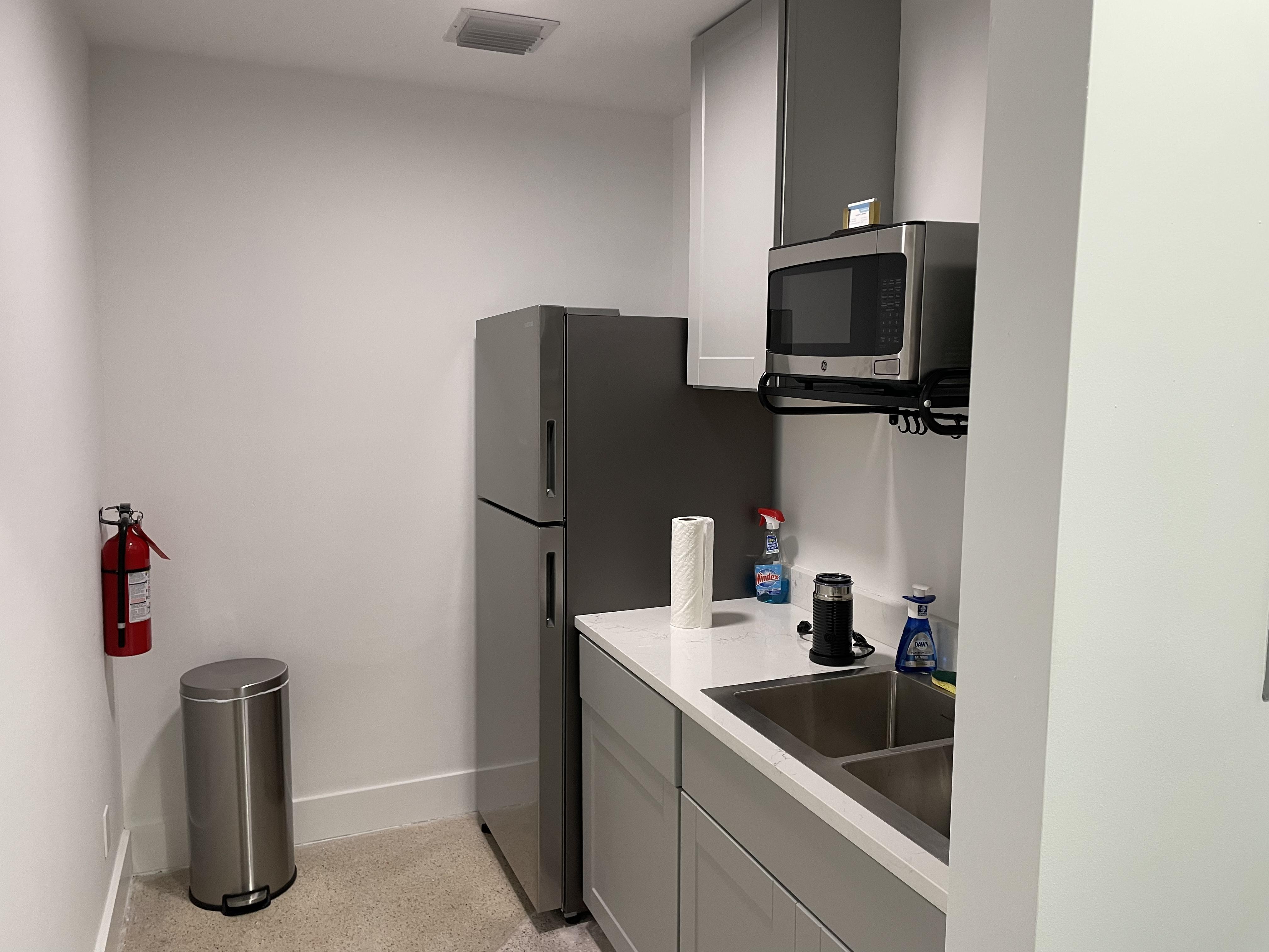 1213 SE 3rd Ave Fort Lauderdale FL Kitchen